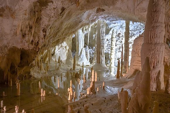 Gallery > Frasassi caves