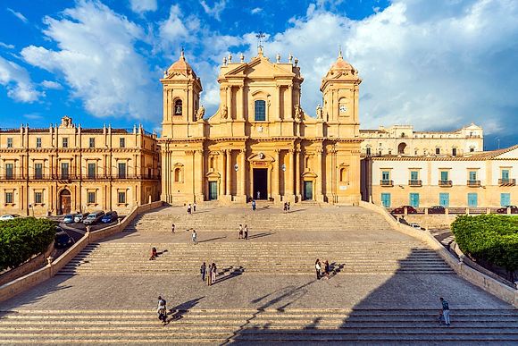 Focus > Val di Noto : A baroque wonder The most famous places in Italy: exclusive images from Simephoto